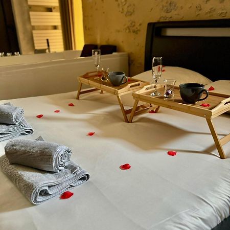 Love Queen Spa Detente Blois Exterior photo