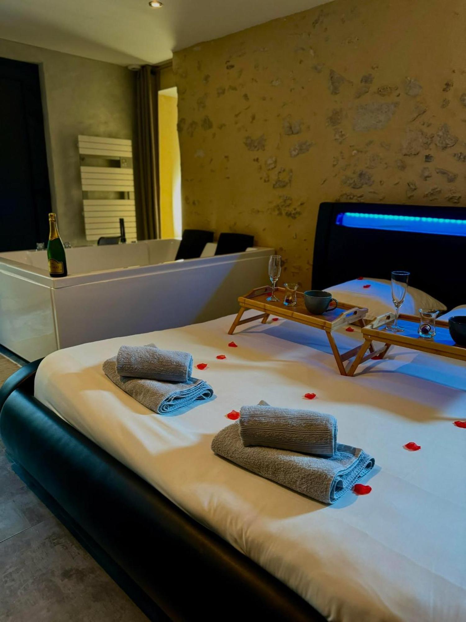 Love Queen Spa Detente Blois Exterior photo